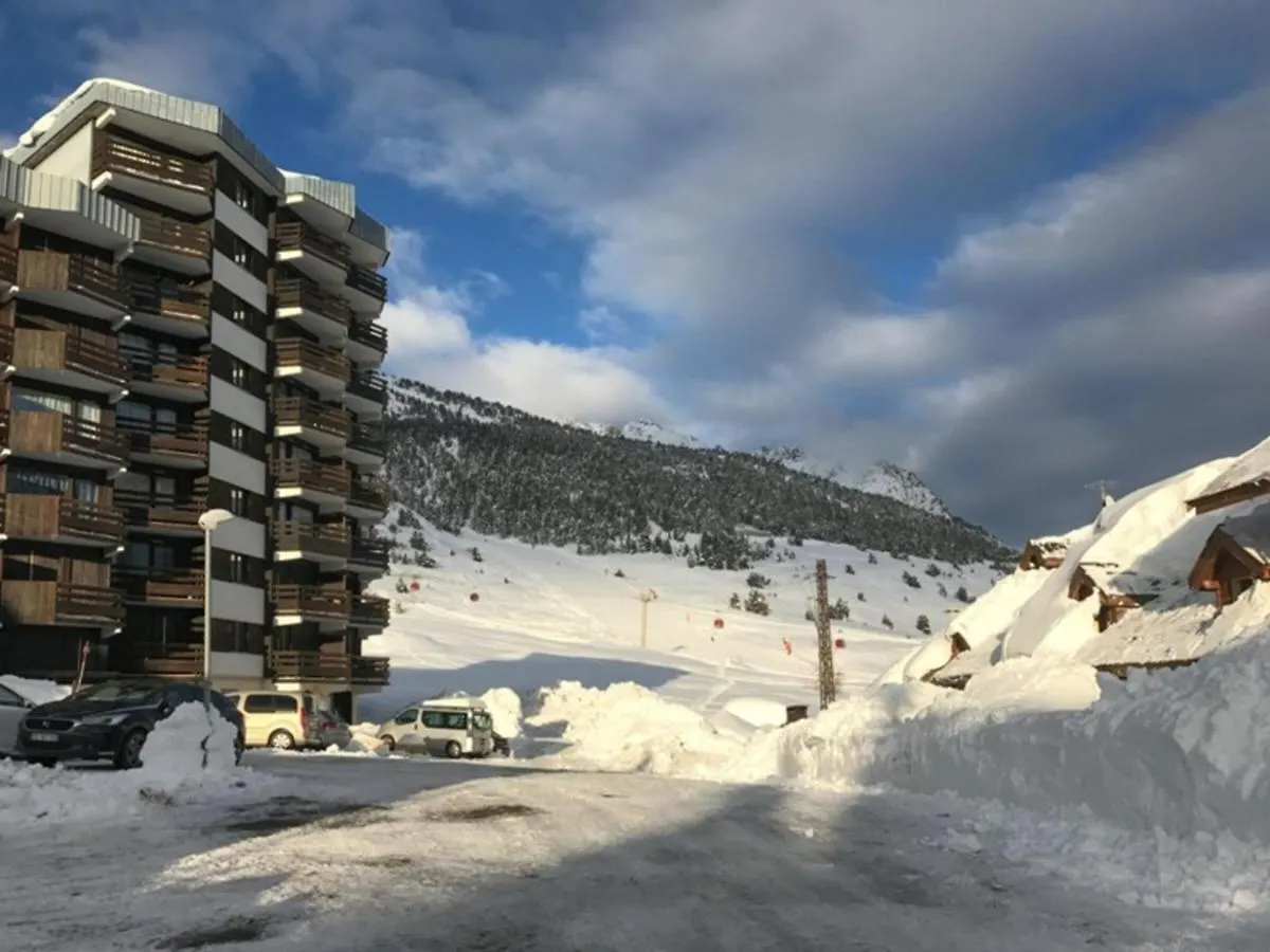 Charmant Appart 2 Chambres A Montgenevre Avec Balcon Et Ascenseur - Fr-1-266-124