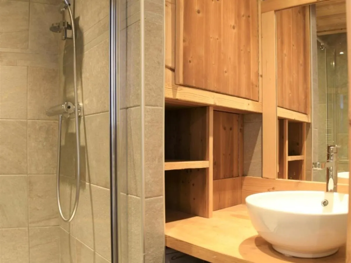 Charmant Appart 2 Chambres A Montgenevre Avec Balcon Et Ascenseur - Fr-1-266-124 0*,  France